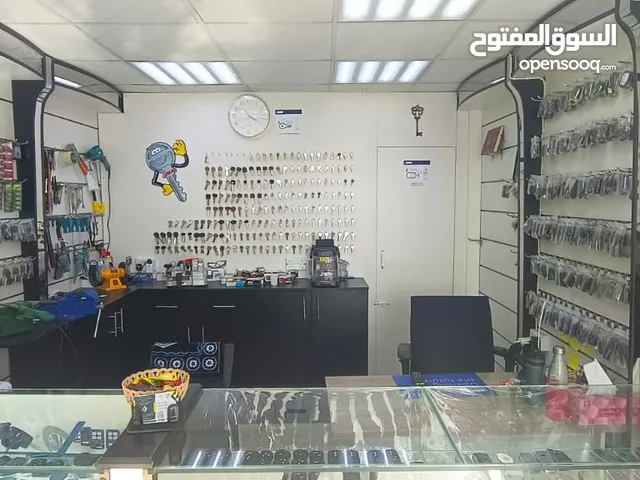 محل للبيع مساحة 18 متر مربع