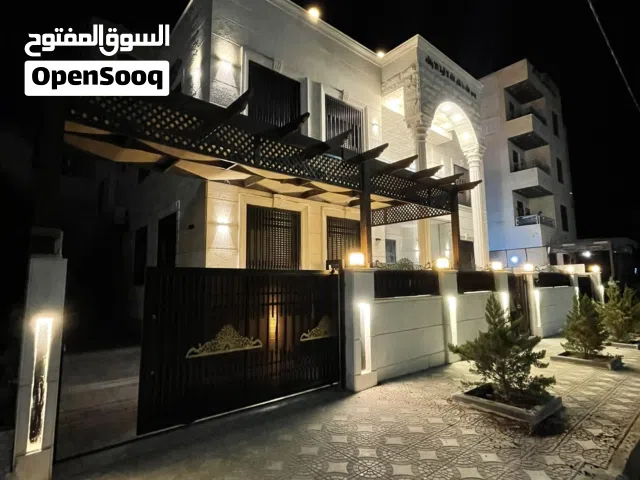456 m2 More than 6 bedrooms Villa for Sale in Zarqa Madinet El Sharq