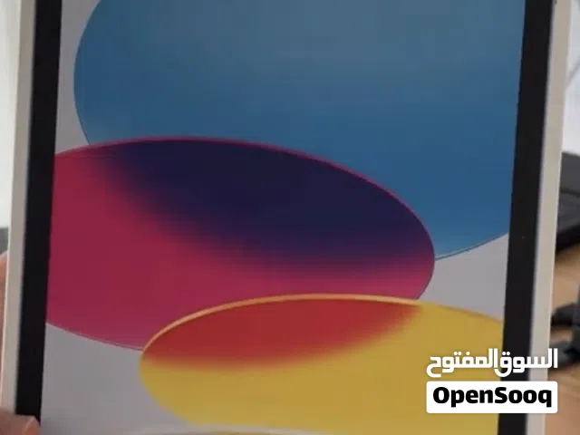 Apple iPad 128 GB in Kuwait City