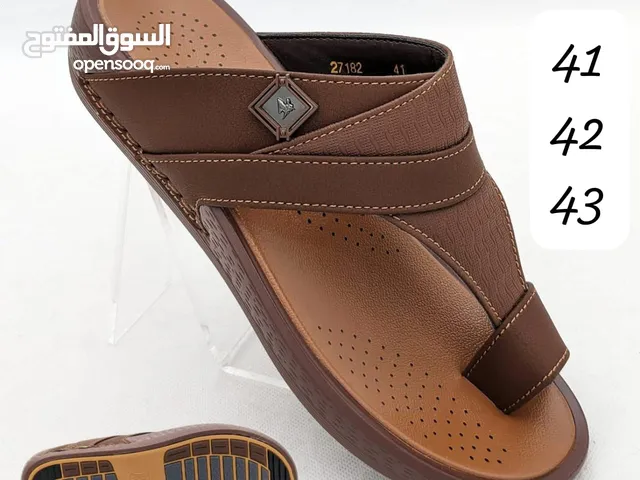 47 Casual Shoes in Al Dakhiliya
