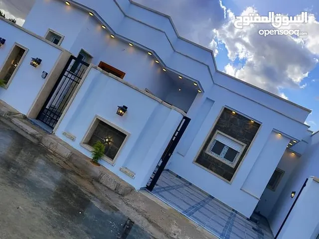 135 m2 3 Bedrooms Villa for Sale in Tripoli Ain Zara