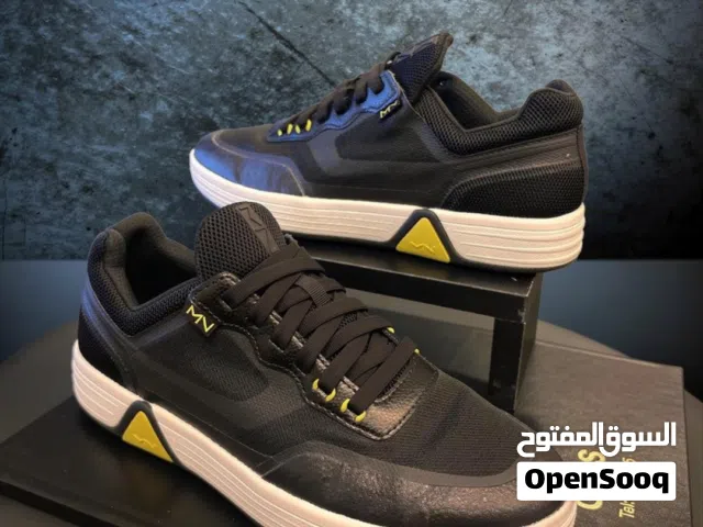 احذيه سكتشر اصليه أوربي هولندي بحاله الوكاله