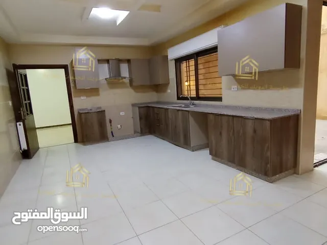 شقة سوبر ديلوكس ارضي مع ترس ومدخل مستقل
