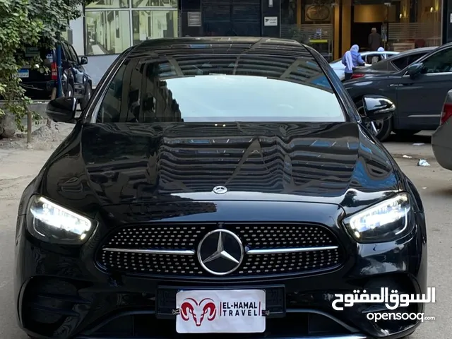 مرسيدس بنز E200 للإيجار بسائق او بدون Mercedes-Benz E200 for rent