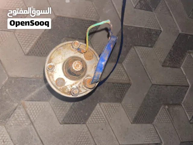 نص مضخة  ( محرك ) قوة واحد ونص اموره تمام تنزل حتى مسافة 120 متر  السعر200دينار من لاخير