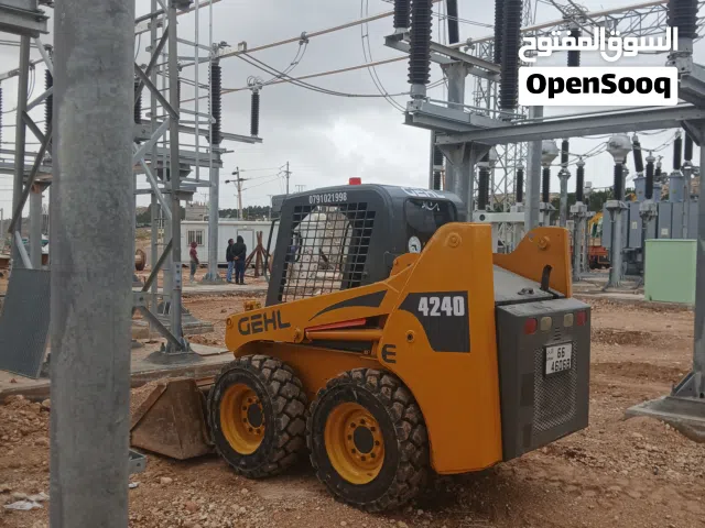 جرافه انزلاقيه نوع GEHL