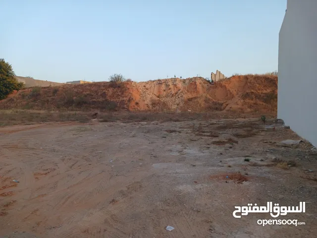 قطعة أرض 614 m2عين زاره زويتة بشهادة عقارية