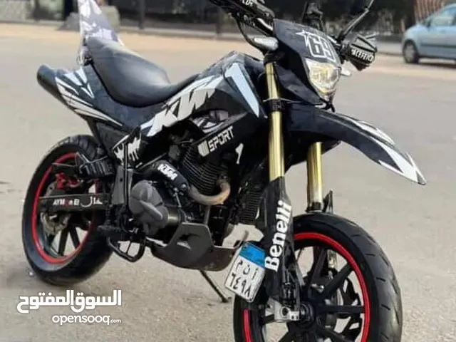 بنلي vlx200