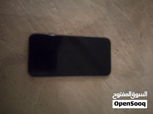 Apple iPhone 11 128 GB in Al Dakhiliya