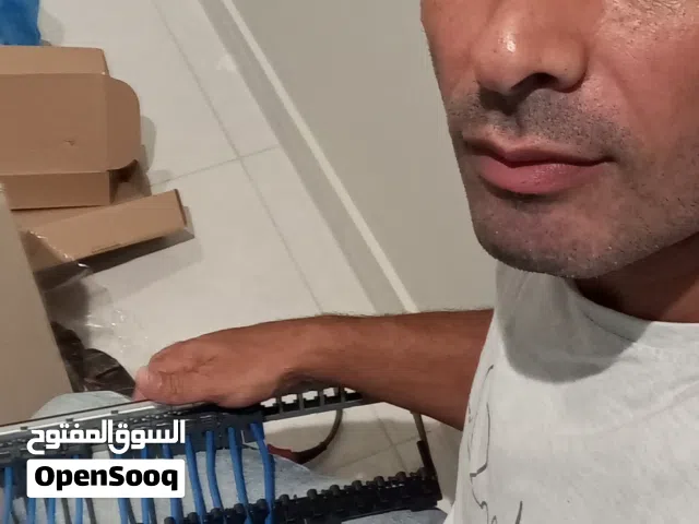 فني تركيب انظمه شبكات ومراقبة وأعمال كهربيه