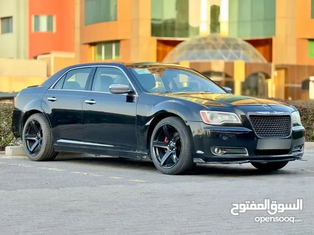 Used Chrysler 300 in Hawally