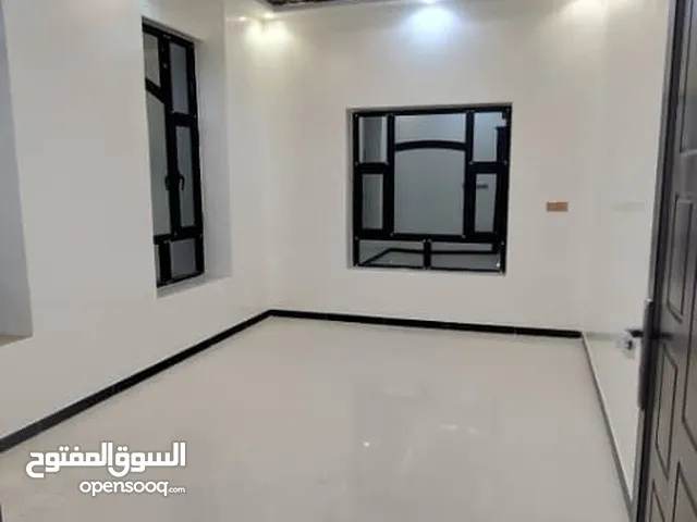 500 m2 4 Bedrooms Apartments for Rent in Sana'a Shamlan