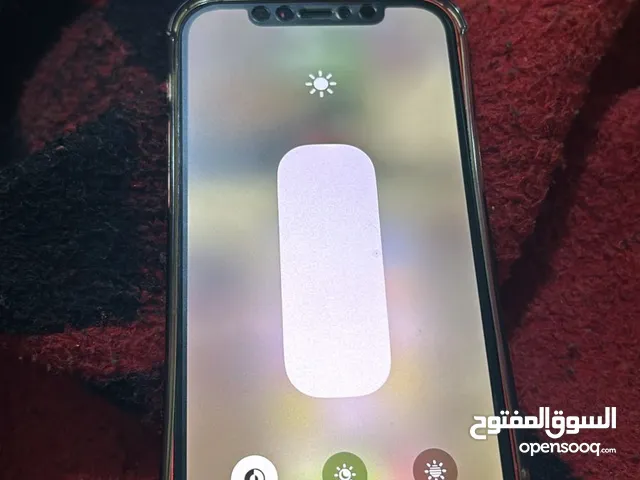 جهاز ايفون 12 نضيف جدااا .للبيع
