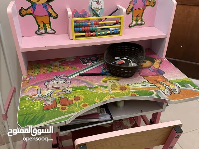مكتب اطفال بناتي