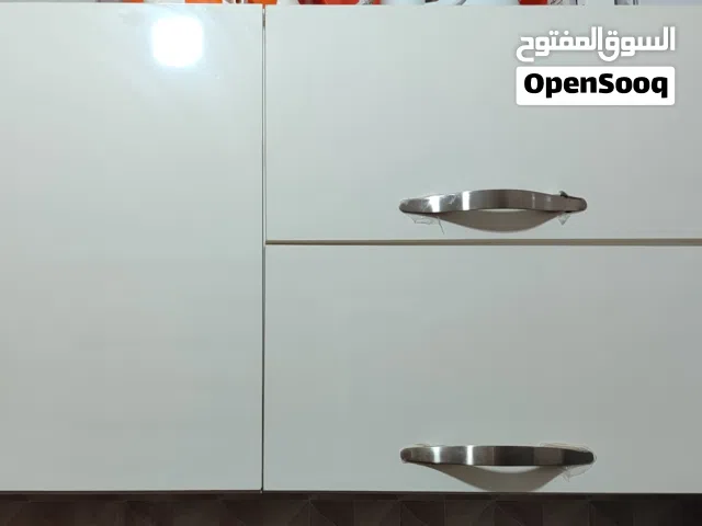 دولاب مطبخ للبيع مستعمل سنة