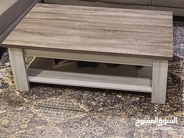 طاولة coffee table