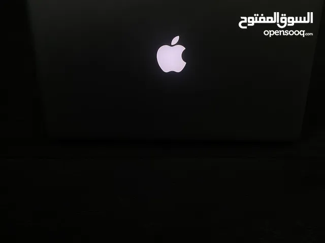 عرطه MacBook Pro