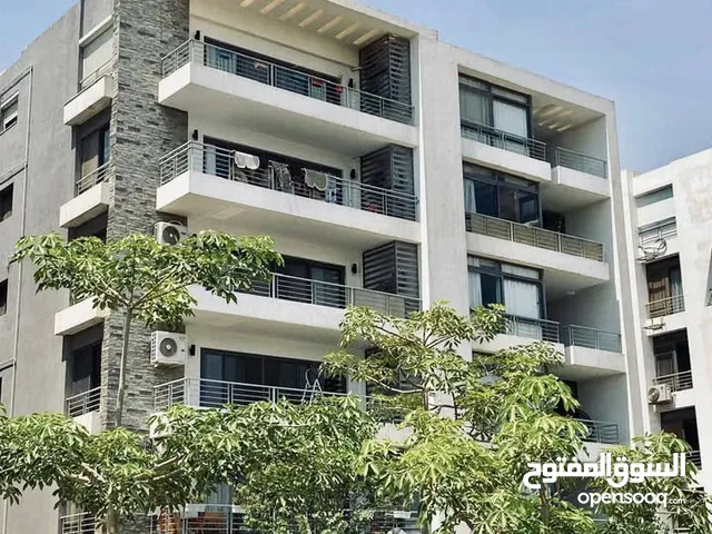 شقة 160متر بخصم 50% لفترة محدودة وبالتقسيط عـ 12 سنة أمام مطار القاهرة كمبوند تاج سيتي Taj City