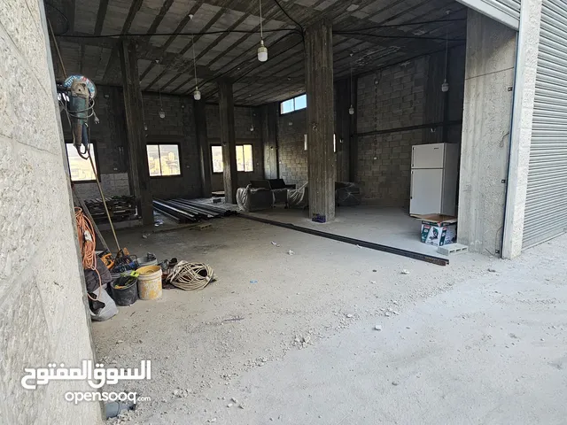مخازن للايجار السنوي  او بيع