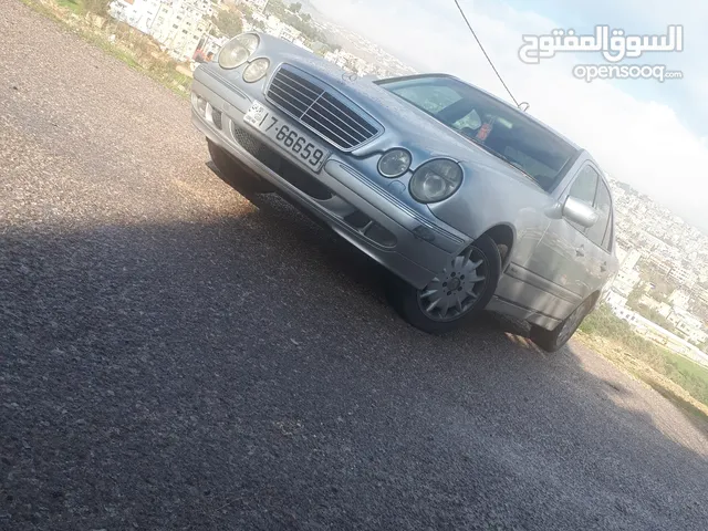 Mercedes Benz E-Class 2001 in Jerash