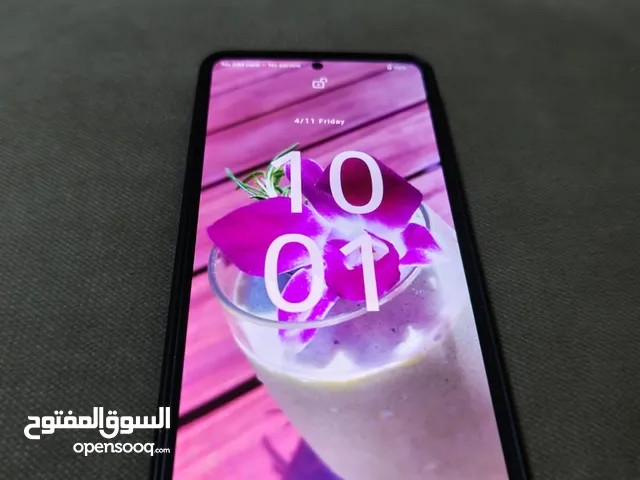 حالة ممتازة sharp Aquos r7