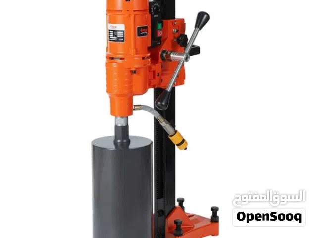 للبيع جهاز كور لقص الخرسانة جديد لم يستخدم مع اربع ريش مقاسات مختلفة ومضخة مياه