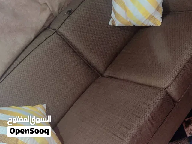 انتريه + طاوله اللون ابيض من ايكيا