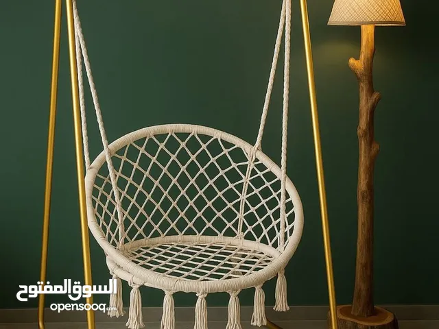 مرجوحة عش البلبل مع ستاند معدني باللون الذهبي الجميل الملوكي مريحة جدا