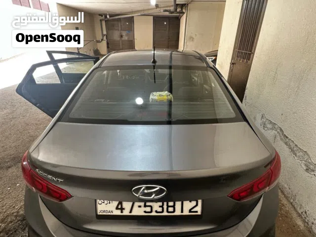 2019 Hyundai Accent Standard