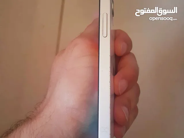 Apple iPhone 12 64 GB in Ajman