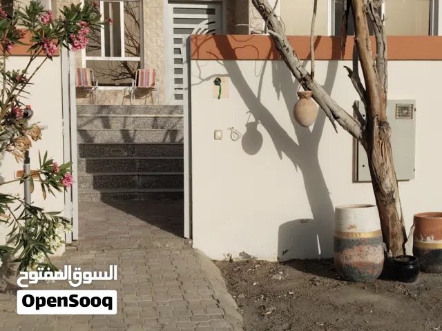 300 m2 3 Bedrooms Villa for Rent in Muscat Al Maabilah