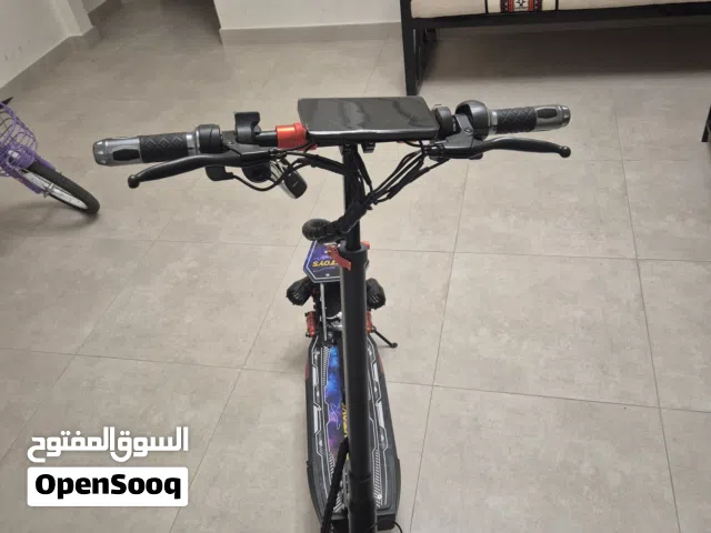 سكوتر كهربائي ماركة ماي توي شاشة حد السرعة 60 km اضاءات امامية مفتاح اوتوماتيك مع كرسي وشاحن