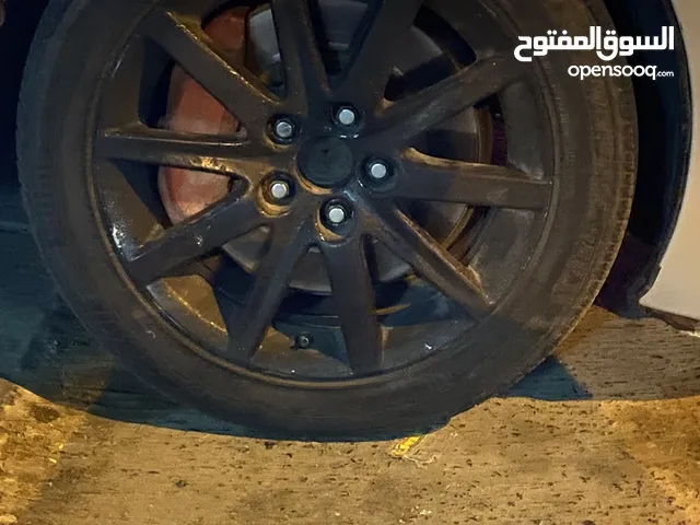 Other 17 Tyre & Rim in Al Jahra