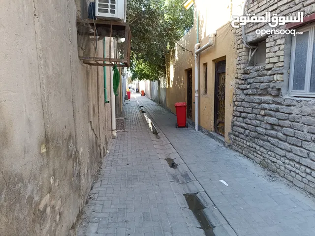 بيت للبيع في الأصمعي الجديد . خلف جامع الاصمعي