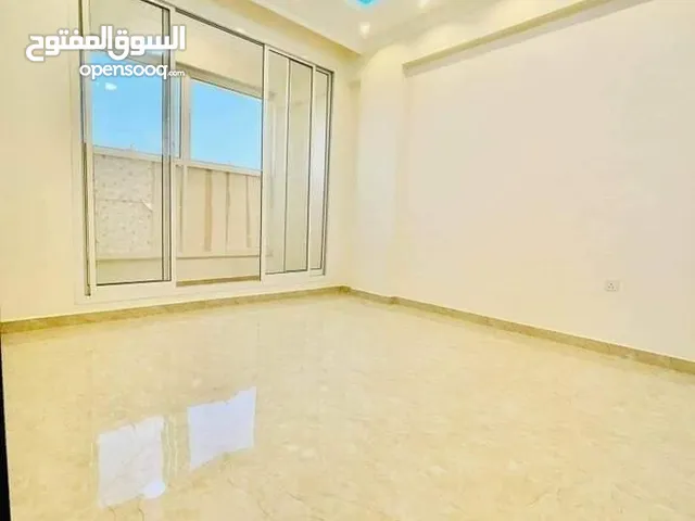 1400 ft 4 Bedrooms Apartments for Rent in Ajman Al Rawda
