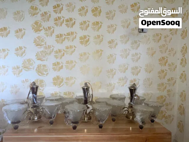 طقم ثريات (نجفات) 5 لمبات بحالة الوكالة - عدد 3