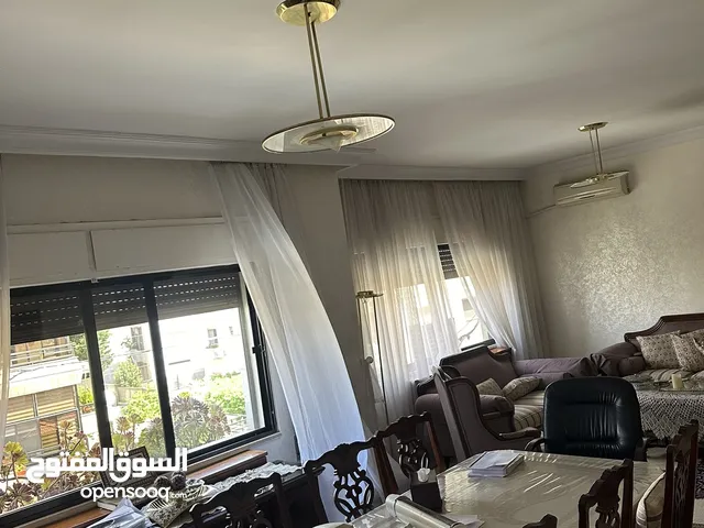 211 m2 3 Bedrooms Apartments for Sale in Amman Um Uthaiena