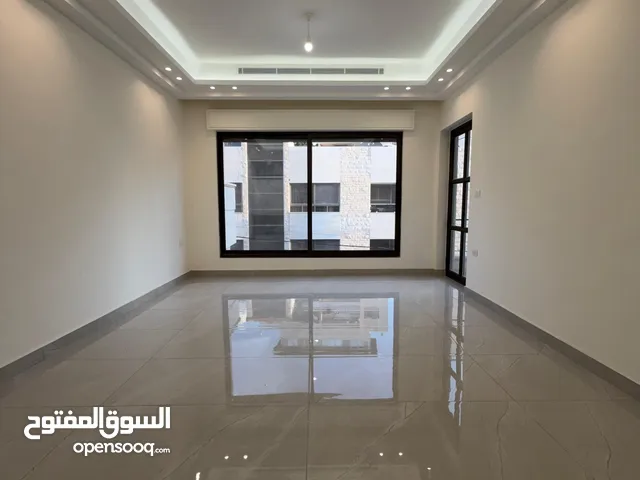 شقة طابق اول ، شقة طابق الثاني سوبر ديلوكس في أجمل منطقة الشميساني