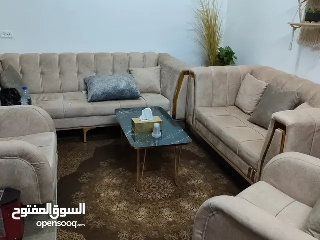 صالون سبع مقاعد