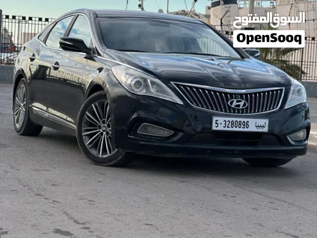 2012 هيونداي ازيرا Standard