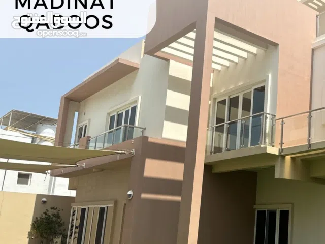 MADINAT QABOOS  INVESTMENT OPPORTUNITY OF AN 8 VILLA COMPOUND