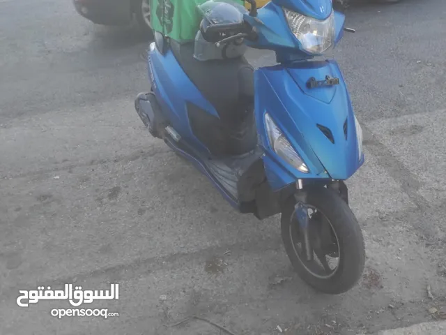 سكوتر هيرو 2022 125 cc الممشى 52 ألف  للبيع غير مرخص