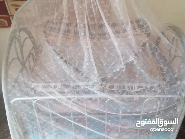 تخت مستعمل اشي بسيط