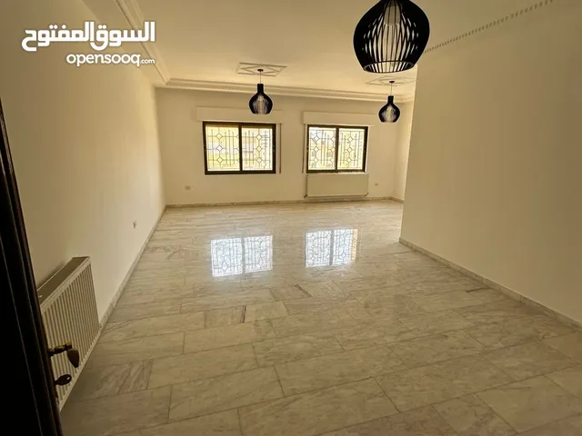 225 m2 4 Bedrooms Apartments for Sale in Amman Khalda