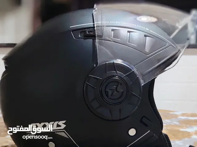 خوذه جديده غير مستعمله مع شنتتها Axxis metro S