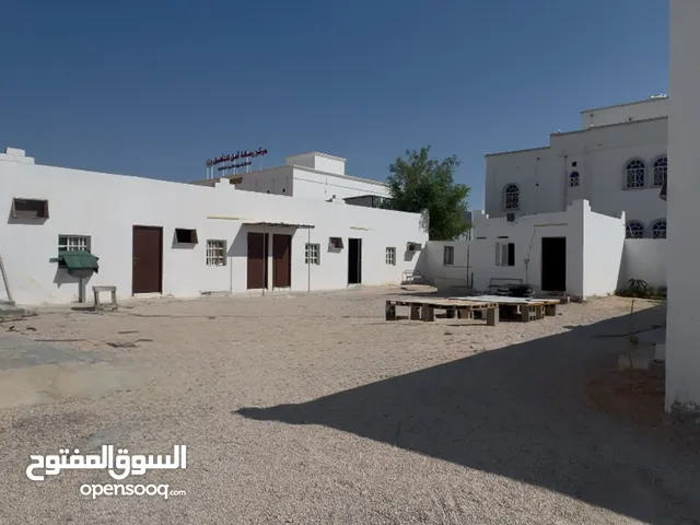 500 m2 More than 6 bedrooms Townhouse for Rent in Dhofar Thumrait