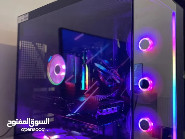كمبيوتر جيمينج شاشة Ryzen 7 7700 CPU AMD RX 6800 GPU
