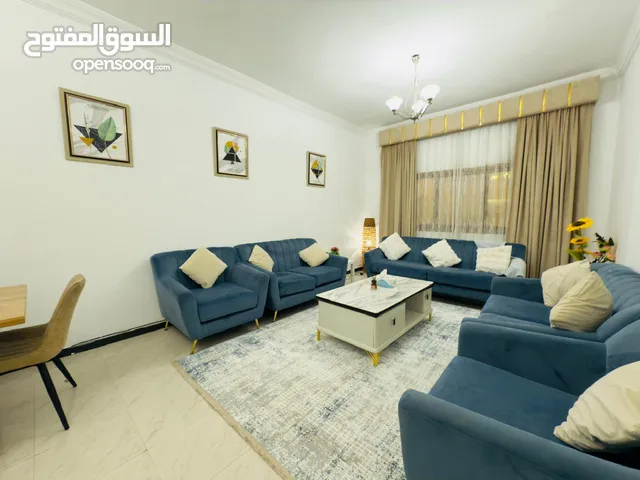 z9 غرفتين وصاله مفروش بافضل موقع بعجمان شارع خليفه مباشره مقابل رمادا بلاك -طابق علوي-مطلع ع المدينه