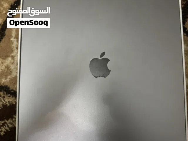 اي باد m2  2022