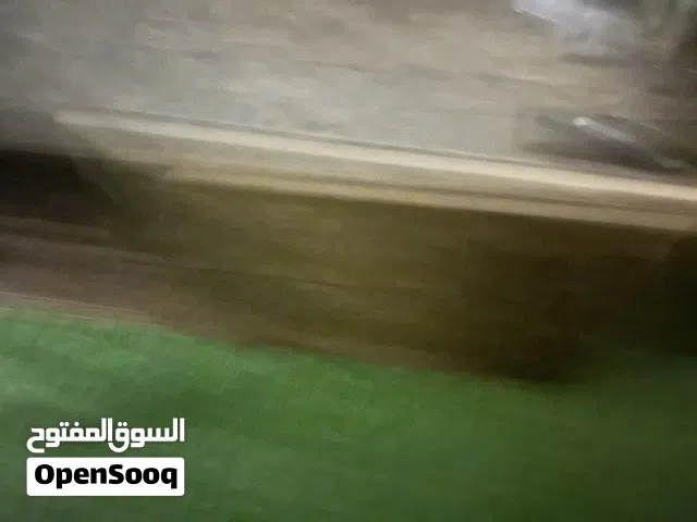 طاوله سفره مع اربع كراسي